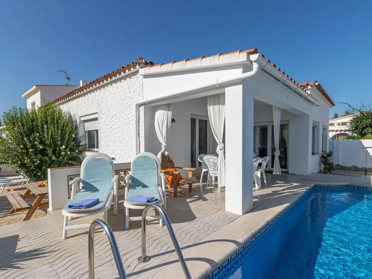 אמפוריבראבה Holiday Home Montgri By Interhome